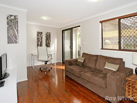 Beach House On Jones Parade, Central Coolum Beach - Kalgoorlie Accommodation 8