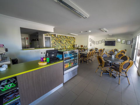 Mackay Oceanside Central Hotel Official - Kalgoorlie Accommodation 31
