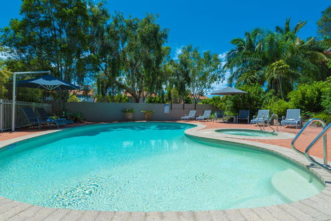 At The Sound Noosa Motel - Kalgoorlie Accommodation 10