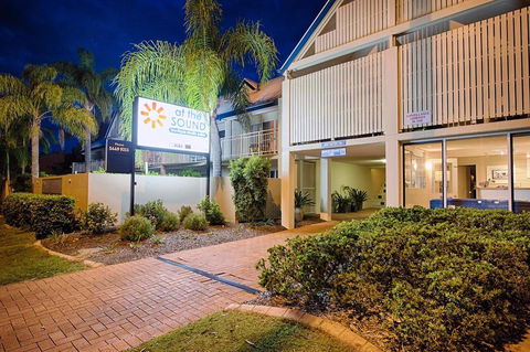 At The Sound Noosa Motel - Kalgoorlie Accommodation 18