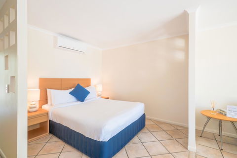 At The Sound Noosa Motel - Kalgoorlie Accommodation 24