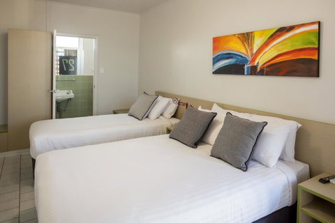 Nightcap At Emerald Star Hotel - Kalgoorlie Accommodation 41