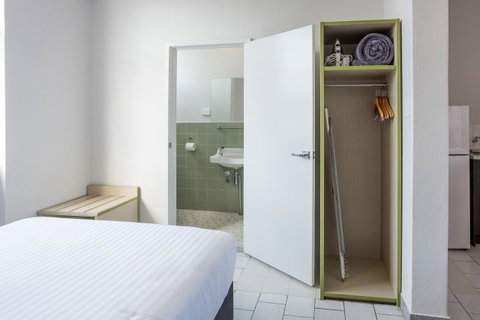 Nightcap At Emerald Star Hotel - Kalgoorlie Accommodation 13