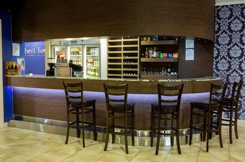 The Robert Towns - Kalgoorlie Accommodation 14