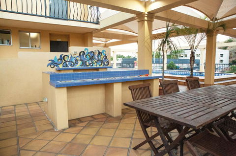 The Robert Towns - Kalgoorlie Accommodation 7