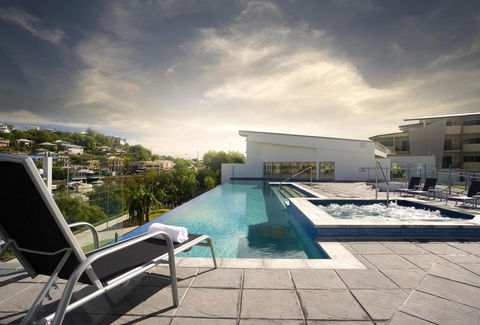 Oaks Townsville Gateway Suites - Kalgoorlie Accommodation 1