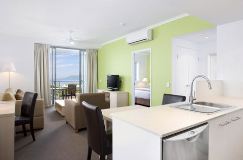 Oaks Townsville Gateway Suites - Kalgoorlie Accommodation 12