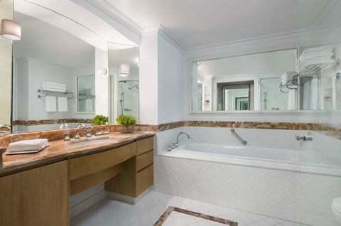 JW Marriott Gold Coast Resort & Spa - Kalgoorlie Accommodation 11