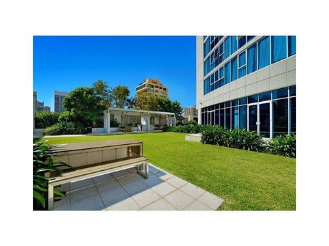 H Star Residences-- Paradise Stayz - Kalgoorlie Accommodation 7