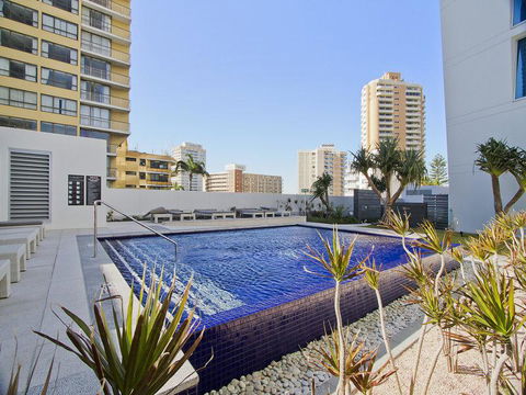H Star Residences-- Paradise Stayz - Kalgoorlie Accommodation 6