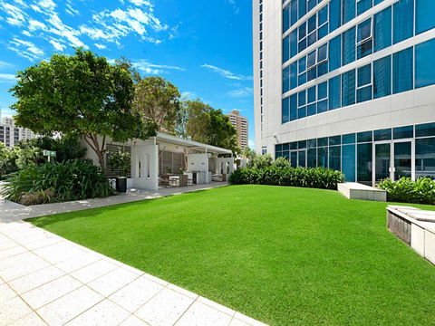 H Star Residences-- Paradise Stayz - Kalgoorlie Accommodation 24