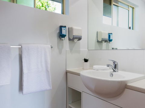 Anchor Motel Noosa - Kalgoorlie Accommodation 6