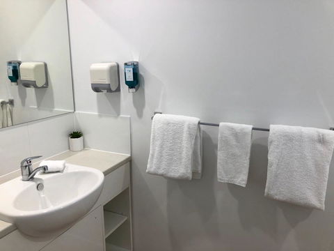 Anchor Motel Noosa - Kalgoorlie Accommodation 24