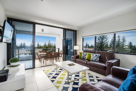 Ultra Broadbeach - Kalgoorlie Accommodation 11