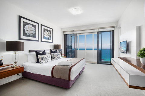 Ultra Broadbeach - Kalgoorlie Accommodation 18