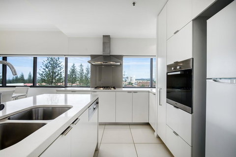 Ultra Broadbeach - Kalgoorlie Accommodation 8