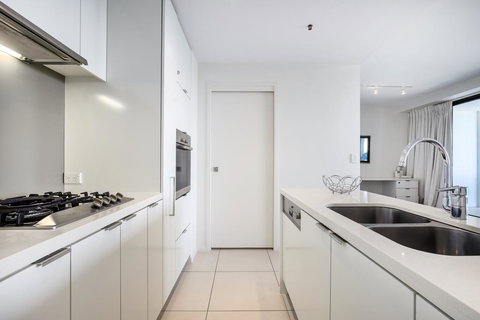 Ultra Broadbeach - Kalgoorlie Accommodation 35