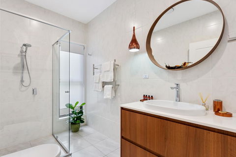 Bower 63 - Kalgoorlie Accommodation 13