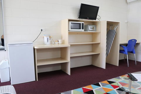 YAL Cairns - A Motel That Makes A Difference - Kalgoorlie Accommodation 19