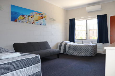 YAL Cairns - A Motel That Makes A Difference - Kalgoorlie Accommodation 13