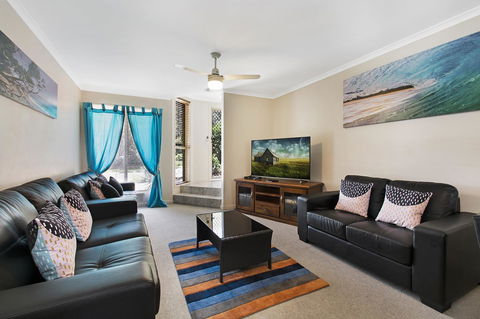 Growder Court 3 - Coolum Beach QLD - Kalgoorlie Accommodation 0