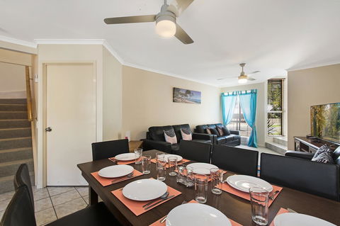Growder Court 3 - Coolum Beach QLD - Kalgoorlie Accommodation 5