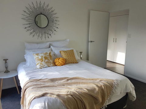 Beautiful Home- Walk To Beach-Short Drive To Noosa - Kalgoorlie Accommodation 4