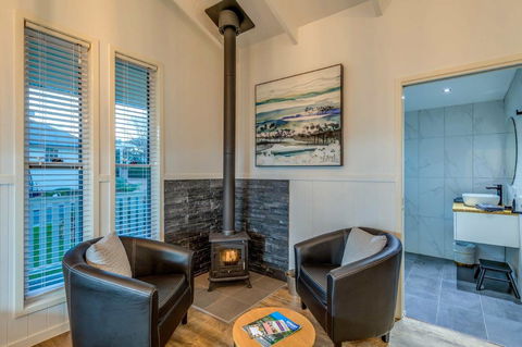 Hampton Estate Wines - Kalgoorlie Accommodation 3