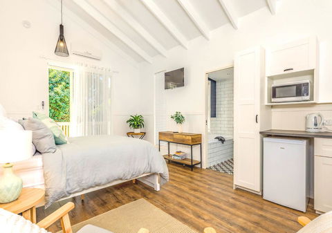 Hampton Estate Wines - Kalgoorlie Accommodation 7