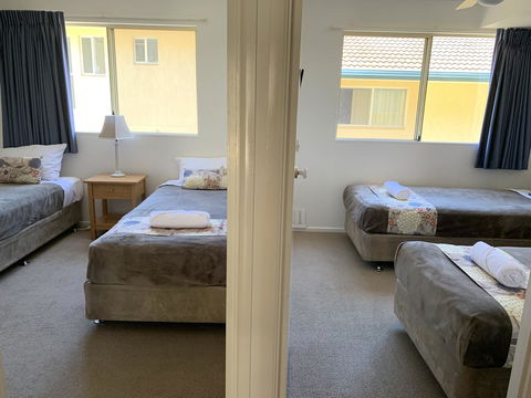 Coolum Beach Getaway Resort - Kalgoorlie Accommodation 5