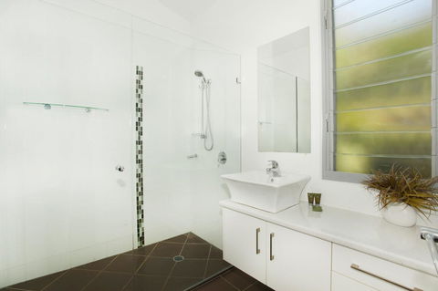 224 Centenary Heights Road Coolum Beach, 500 Dollar Bond, Linen Included - Kalgoorlie Accommodation 10