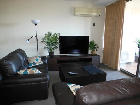The Oasis Apartments - Kalgoorlie Accommodation 7