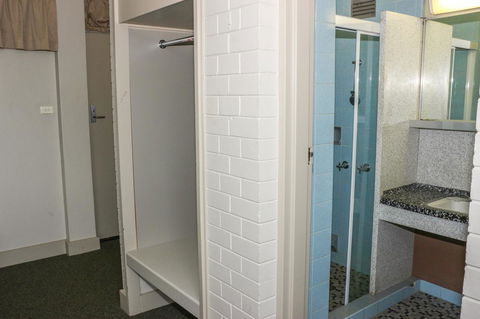 Brighton Hotel - Kalgoorlie Accommodation 10