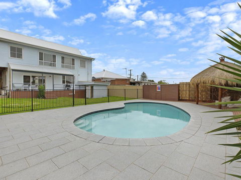 Waterview Beach House - Kalgoorlie Accommodation 0