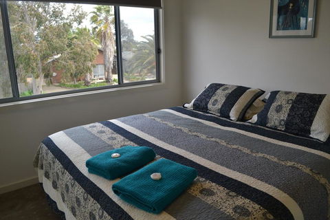 Waterview- Stoneleigh At Yarra - Kalgoorlie Accommodation 2