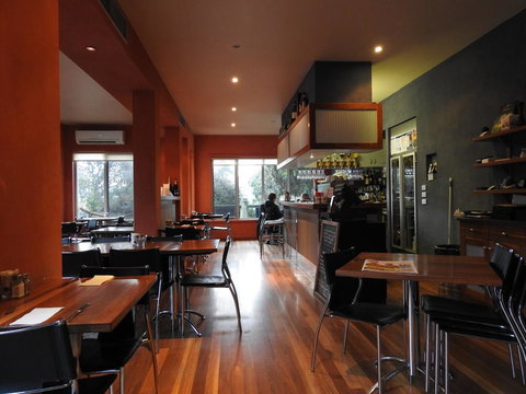 Waves Luxury Suites - Kalgoorlie Accommodation 1