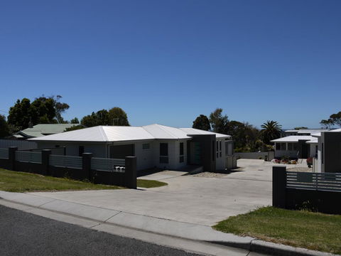 Westwood Villas - Bridport - Kalgoorlie Accommodation 1