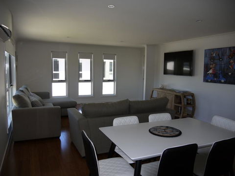 Westwood Villas - Bridport - Kalgoorlie Accommodation 2