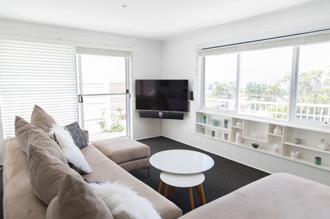 White Beach Cottage - Kalgoorlie Accommodation 3
