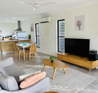 WHITSUNDAY brand new townhouse close to boardwalk - Kalgoorlie Accommodation