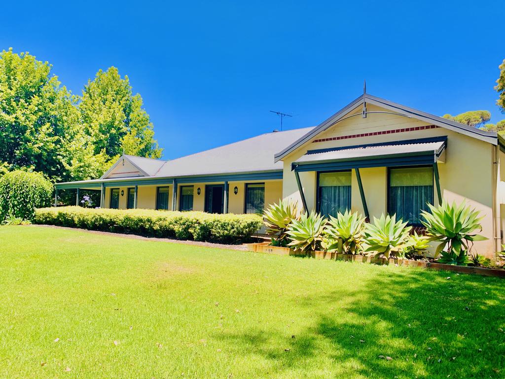 Singleton WA Kalgoorlie Accommodation