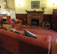 Wintarni Olives Cottage - Kalgoorlie Accommodation