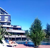 Yarra River Luxury 1BD Apartment - Kalgoorlie Accommodation