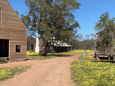 Yarrabandai Creek Homestead - Kalgoorlie Accommodation 3