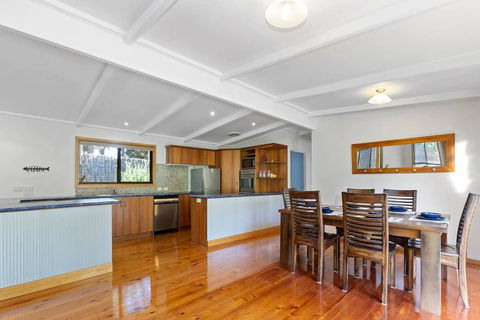 YARRABEE - The Perfect Getaway! - Kalgoorlie Accommodation 1