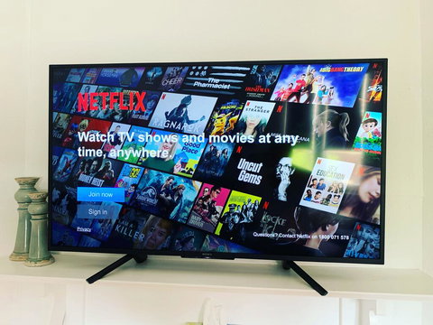 Yellow Door House Adelong - Kalgoorlie Accommodation 0