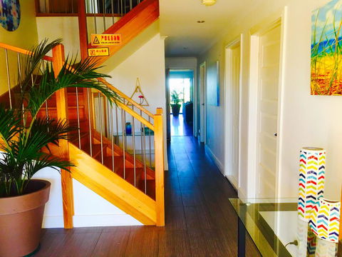 Yes Holiday Home - Kalgoorlie Accommodation 2