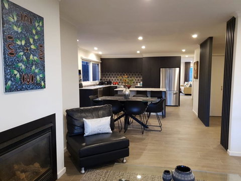 Your Home Away From Home - Kalgoorlie Accommodation 3