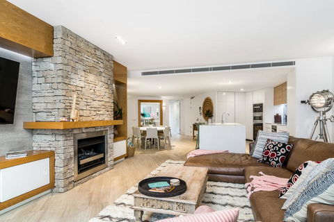 Your Luxury Escape - Ground Luxury - Kalgoorlie Accommodation 2