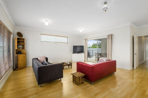 Zaahira House - Kalgoorlie Accommodation 2
